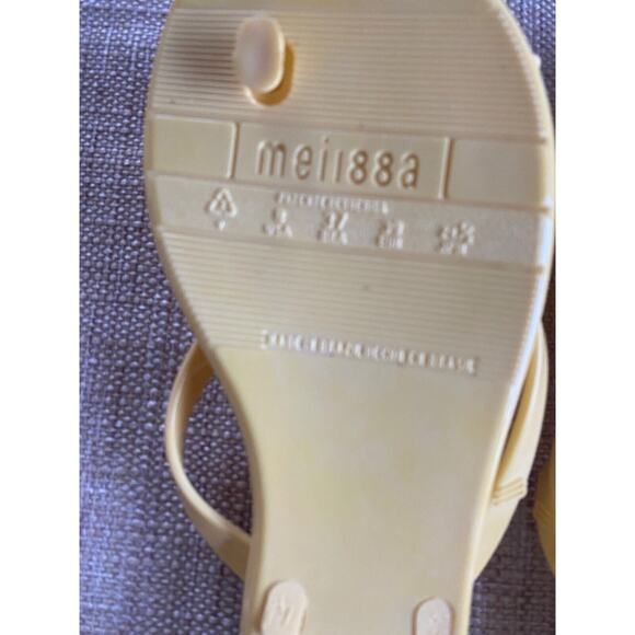 MINI HELISHA Bow Harmonic Flip Flops Sandals Gold US 8 - Picture 3 of 4